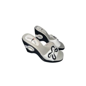 Nativo Women’s Shoes – Size 6